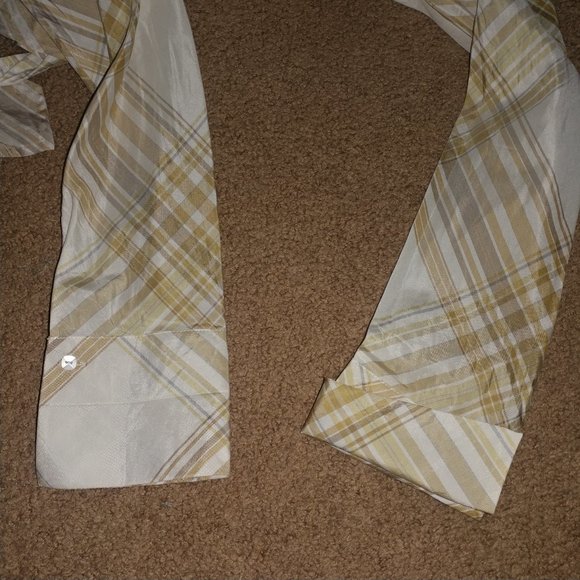 Coldwater Creek: Cream/Gold Silk Blend Tie-Front Button Up Top - Size Large NWOT - Picture 6 of 10